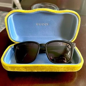 Gucci Logo Wayfarer